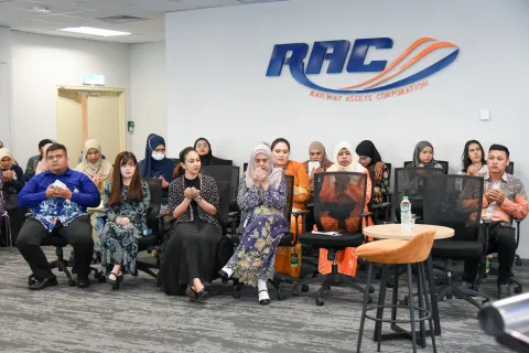 Town Hall RAC Bil.4 2025