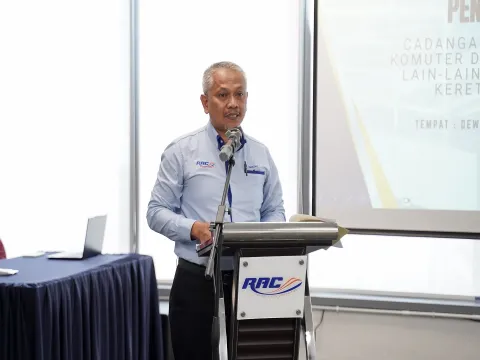 Majlis Penyerahan Projek Bagi Kerja-Kerja Membina Platform Tambahan untuk Tren DMU untuk Hentian Kg Sirian