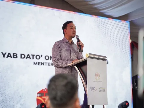 Majlis Peluncuran Operasi Pengkhidmatan Shuttle Selatan